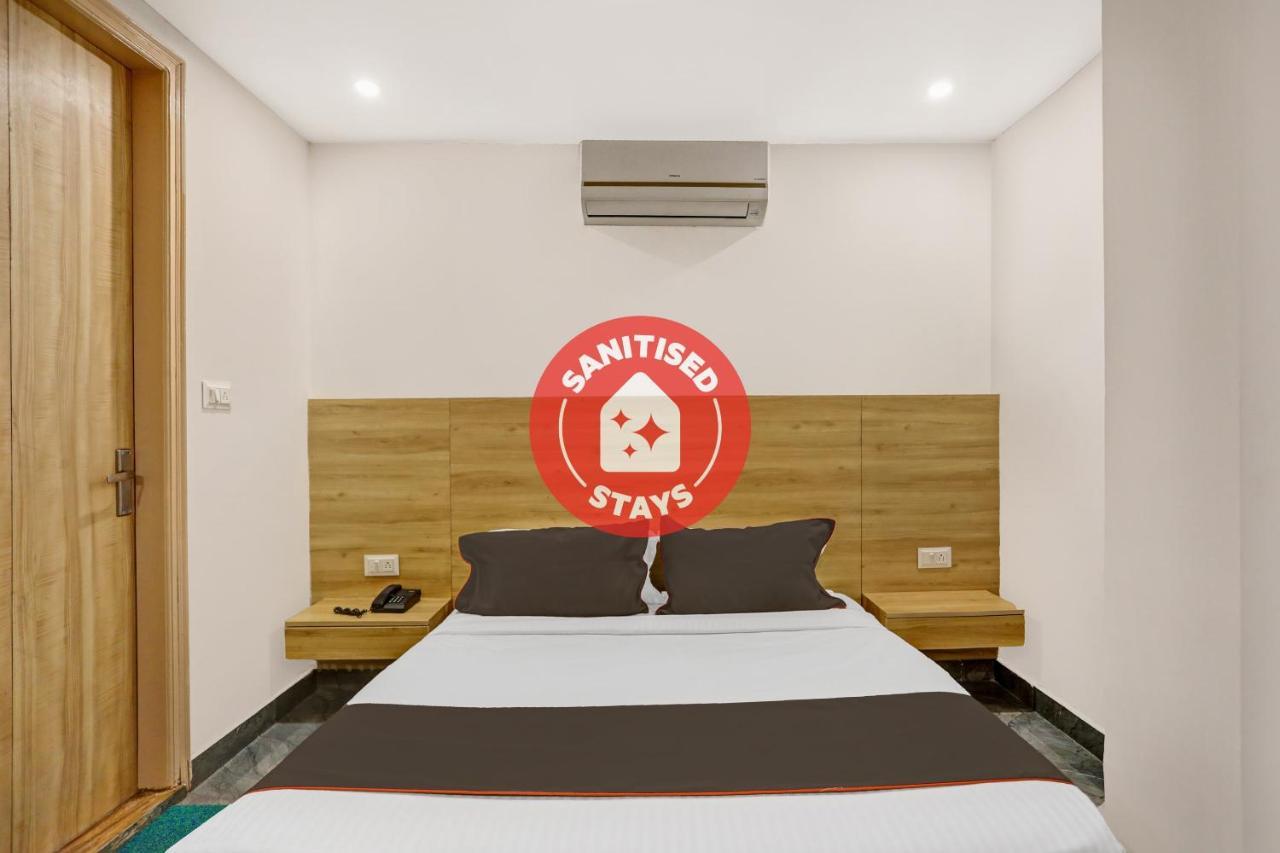 Hotel Oyo 81641 Collection O Hotel A1 Residency
